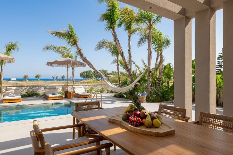 Patio, Day, Natural landscape, Garden, Food, Garden view, Pool view, Sea view, Swimming pool, sunbed