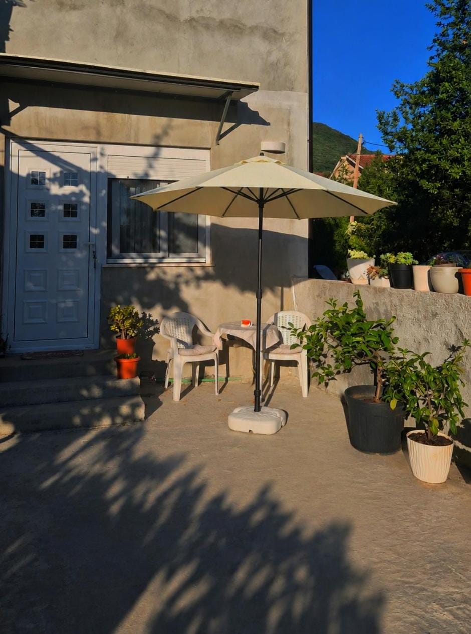 Apartmani Julija Tivat Apartment in Kotor Municipality