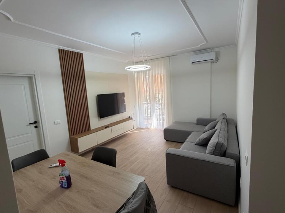 Lake View Marlin Barleti - II Apartment in Tirana