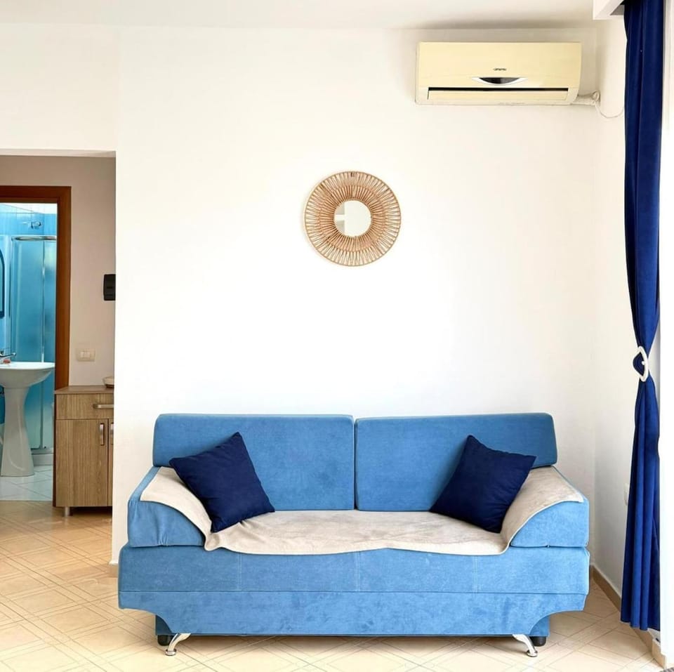 Titanic Seafront, Lungomare, Sleeps 6 Apartment in Vlorë