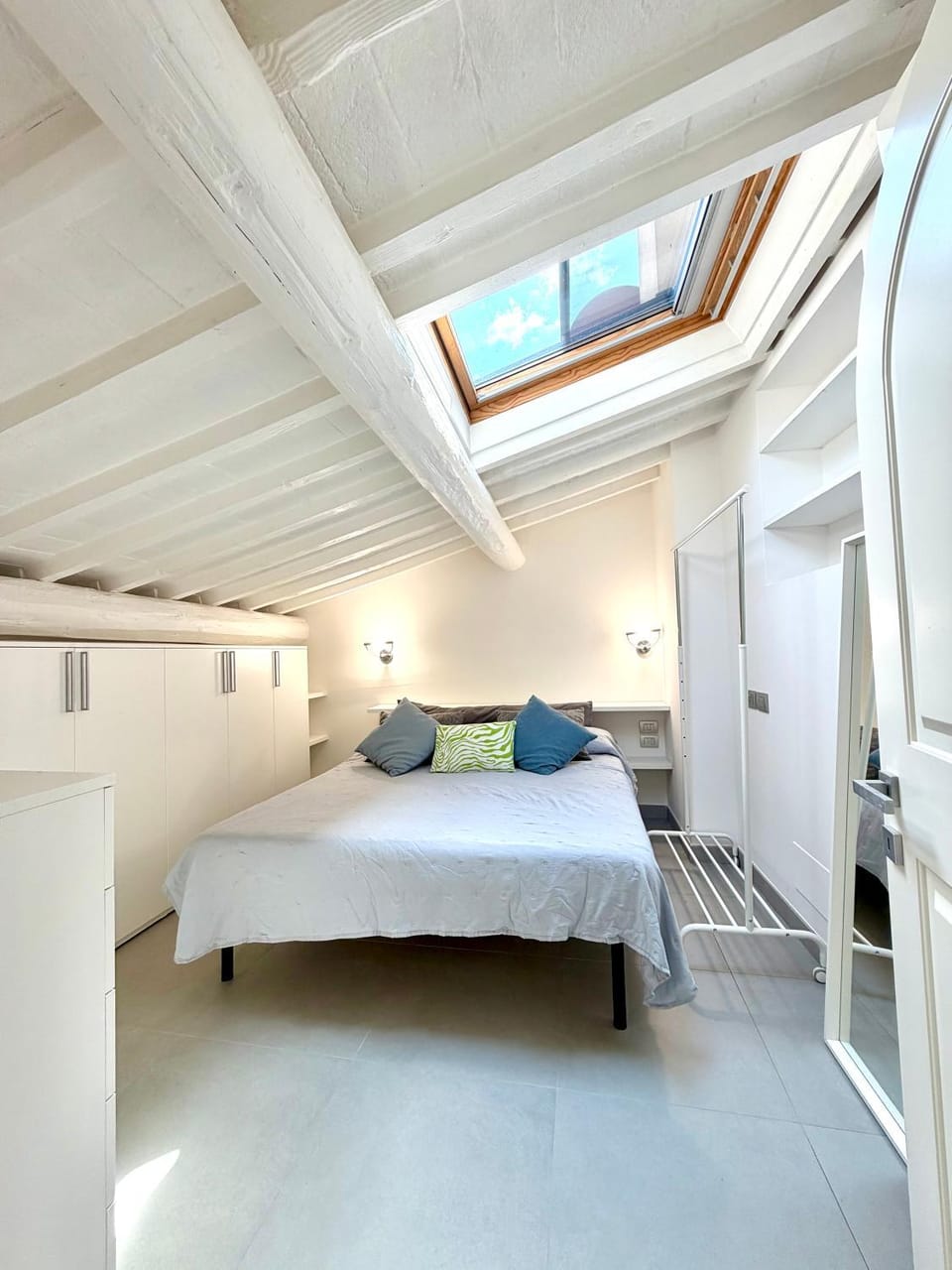 Attico luminoso con ascensore Apartment in Florence