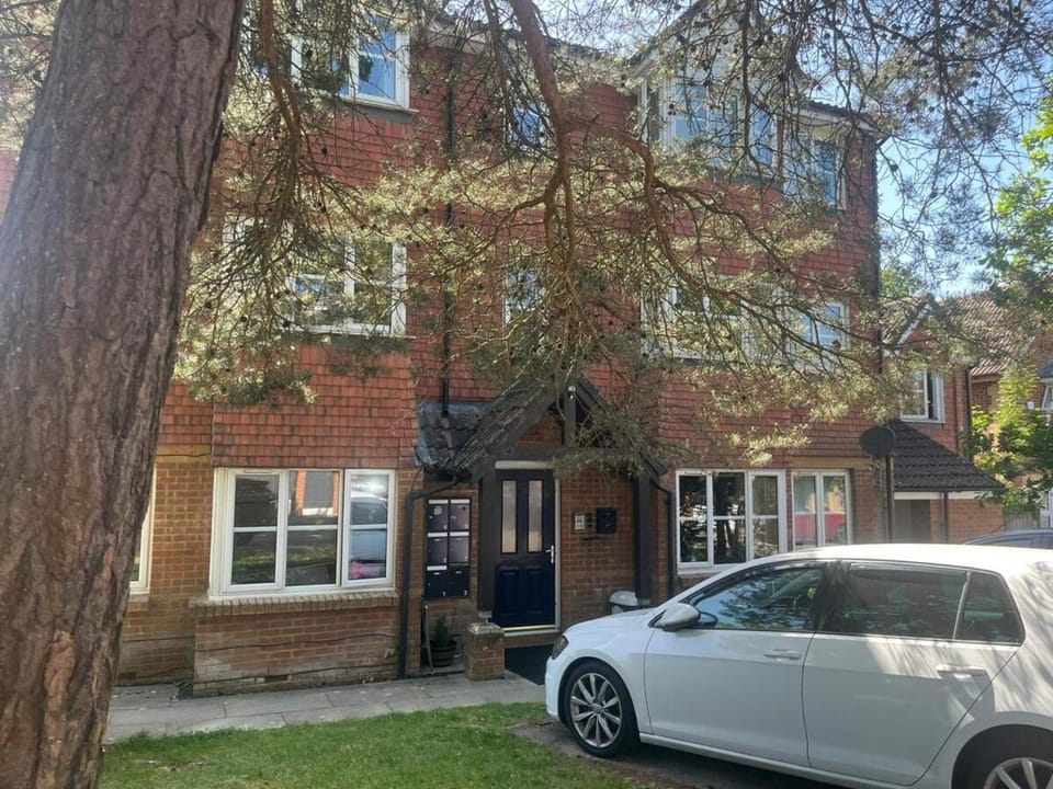 Property building, Street view