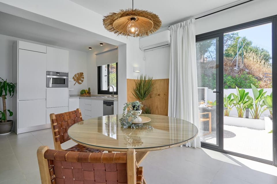 Ventana Del Mediterráneo Villa in Axarquía