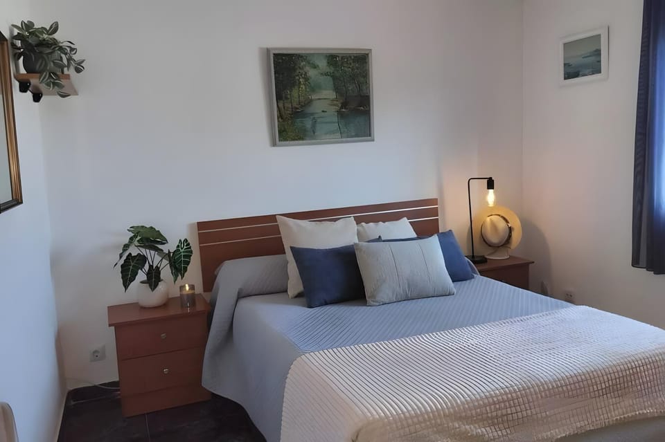 Living room, Bedroom