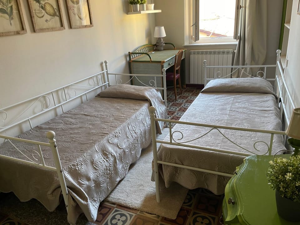 Property building, Living room, Bedroom