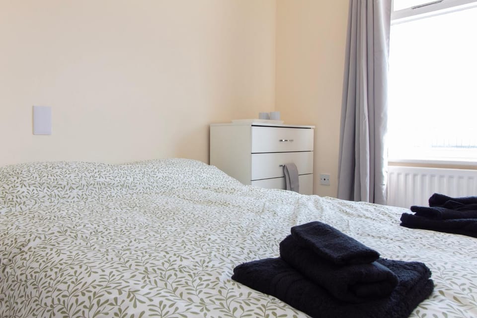 Room 2 - Brookvale Guest House Bed and Breakfast in Southampton
