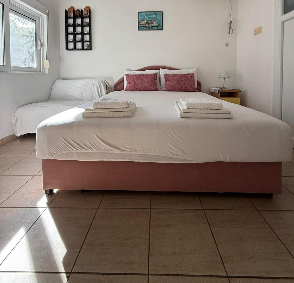 Apartmani Popovic, Dvokrevetni studio Apartment in Budva Municipality