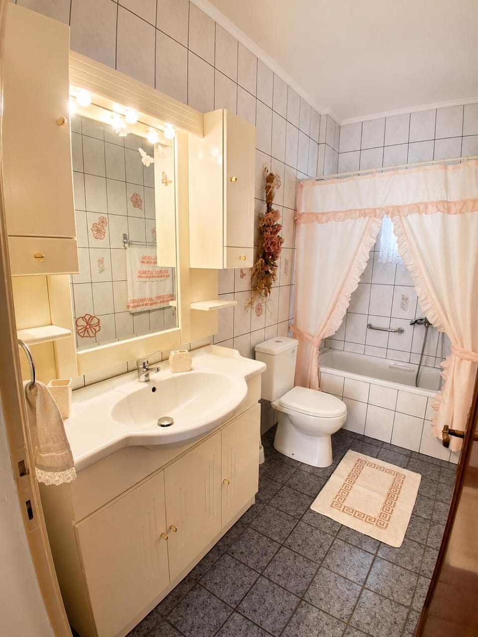 Bathroom, Bath
