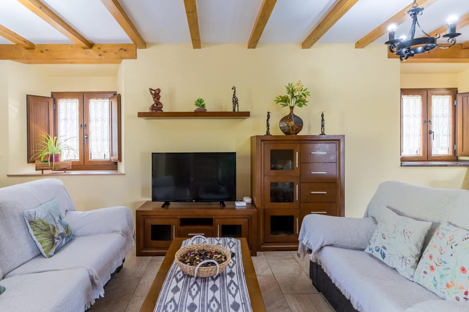 La Cabaña de Manuela House in Cantabria