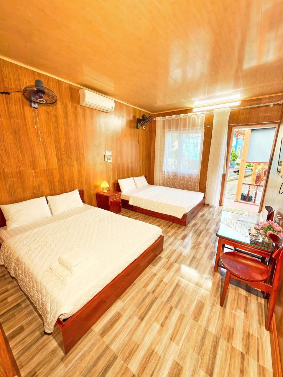 Photo of the whole room