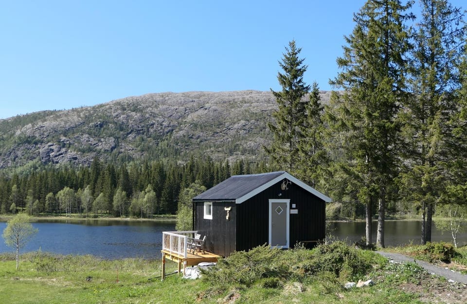 Property building, Natural landscape, View (from property/room), Lake view, Mountain view