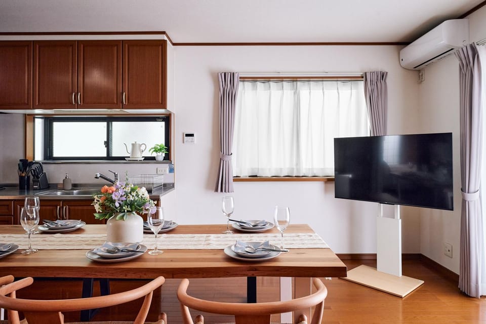 Kitchen or kitchenette, Living room, Dining area