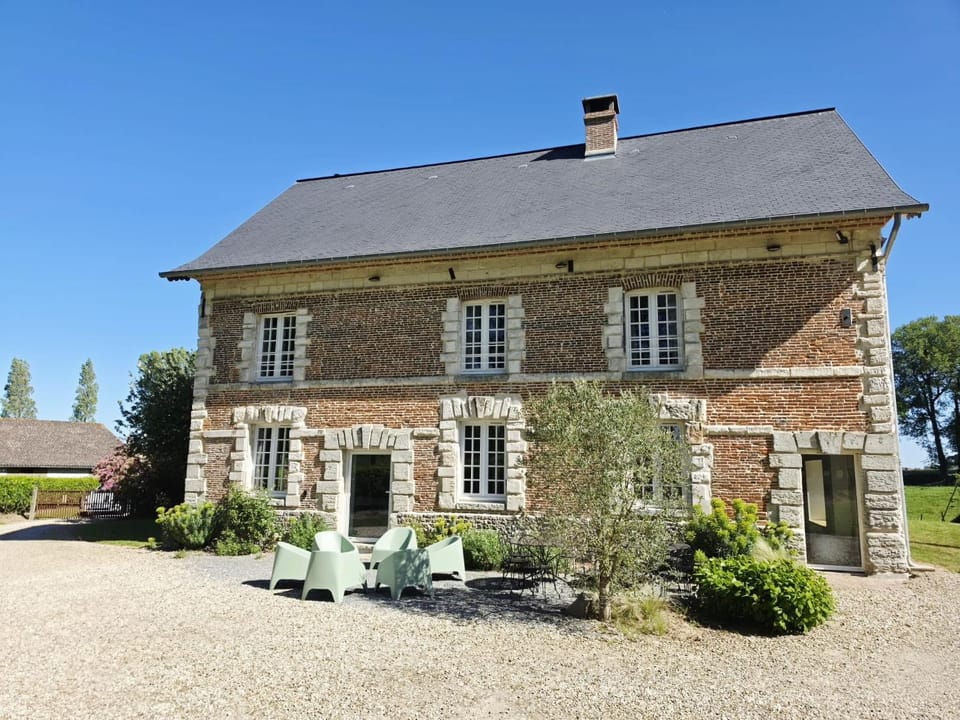 Property building, Spring, Garden, Garden view