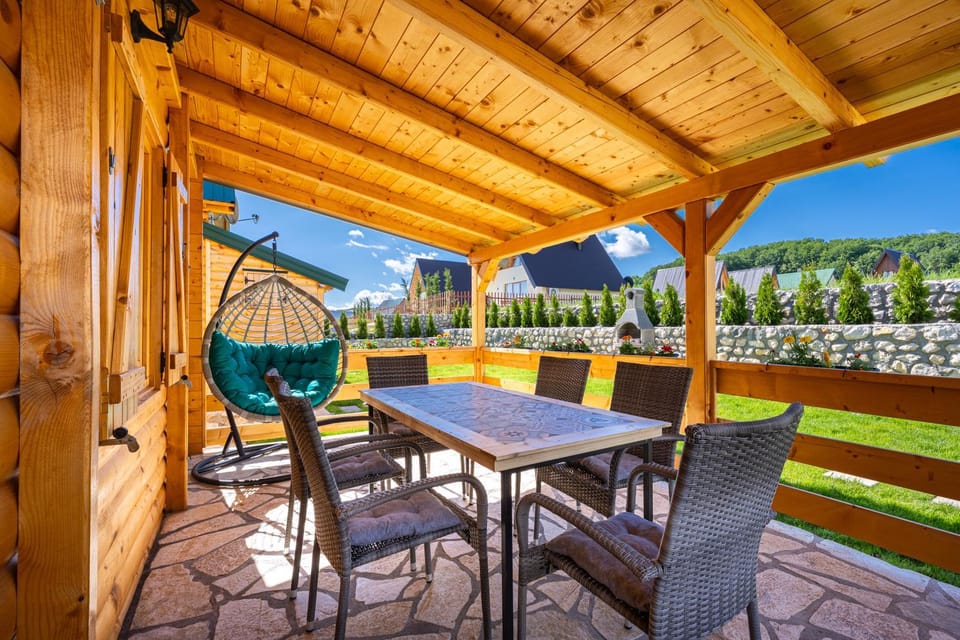 Balcony/Terrace, Dining area