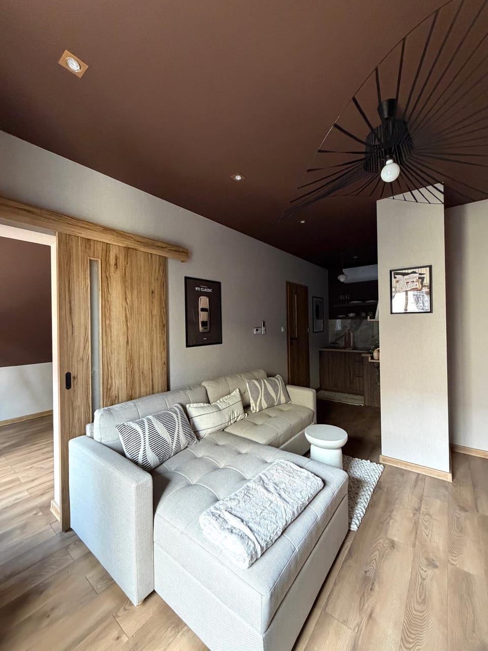 Kitchen or kitchenette, Seating area