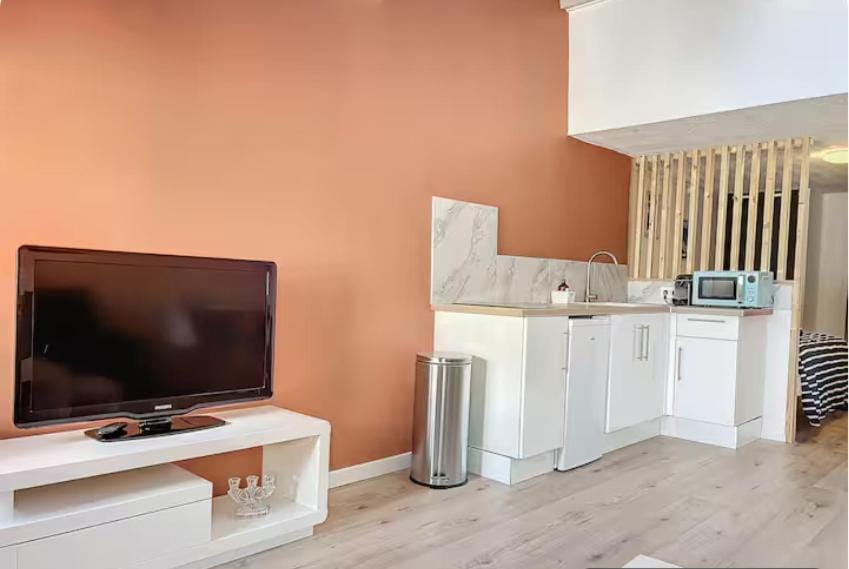Appart charmant jusqu'à 4 personnes vue cathédrale Apartment in Toulon