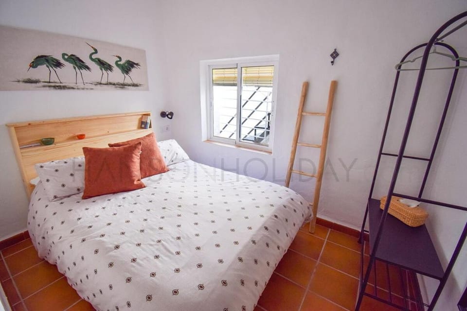 La Casa De Manuel Nera, Frigiliana Traditional townhouse in the old-quarter with private pool HansOnHoliday Rentals Apartment in Frigiliana
