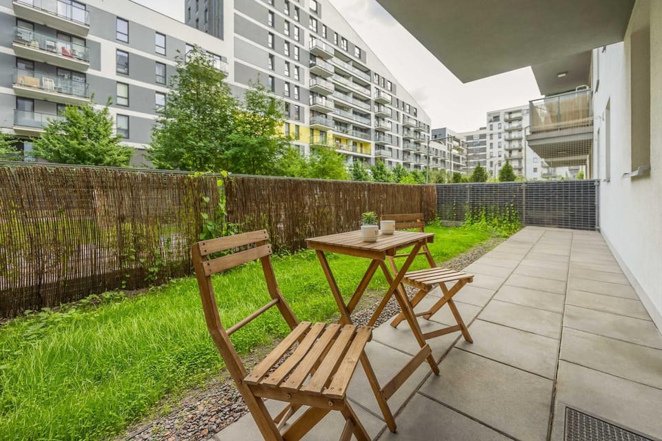 Day, Garden, Balcony/Terrace
