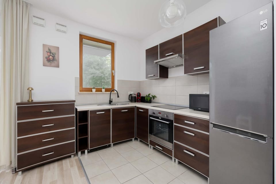 Kitchen or kitchenette, dishwasher, oven, pet friendly, stove