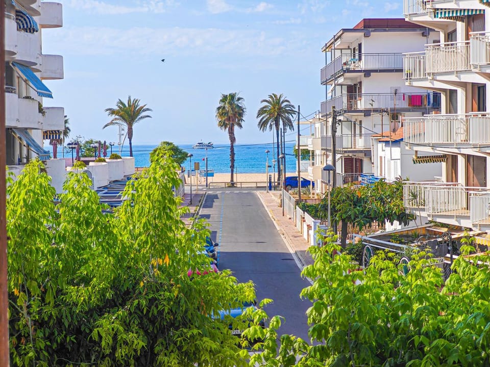 Apartamento Saballa - Only Families Apartment in Cambrils