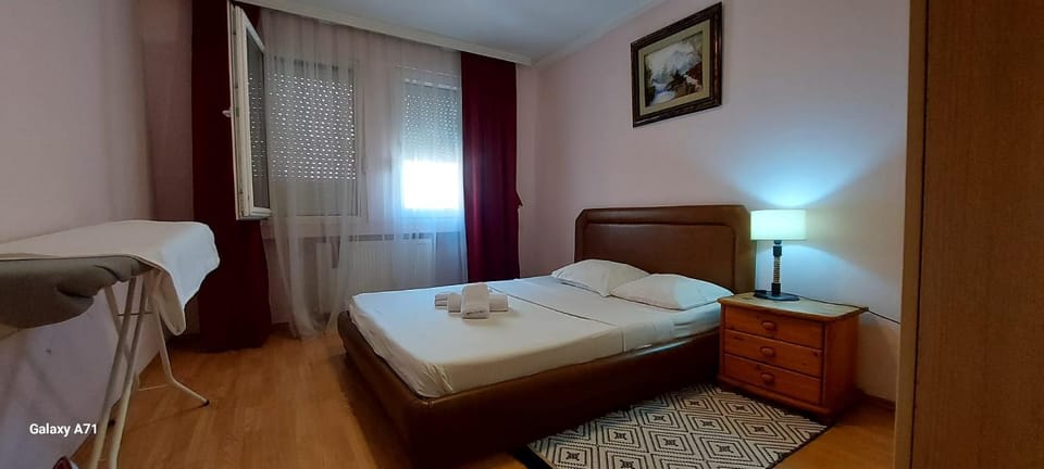Cozy City View Apartment in Downtown Prishtina Apartment in Serbia