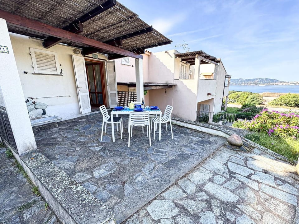 Property building, Balcony/Terrace
