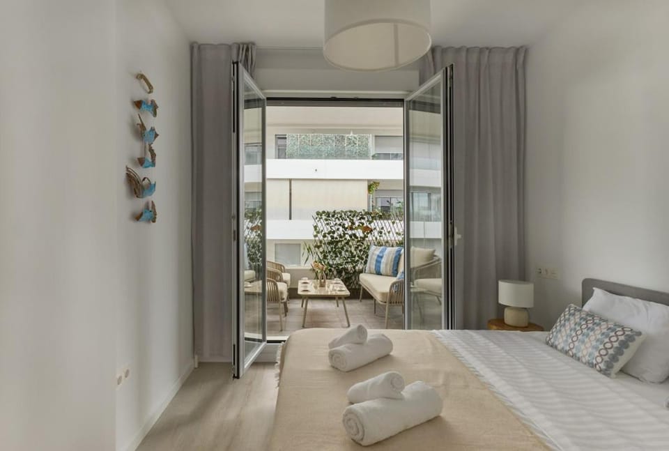 Nueva Andalucia Urban Retreat Apartment in Marbella