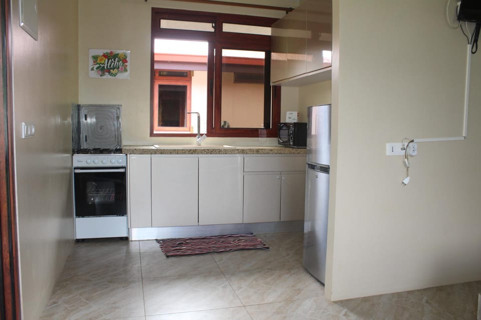 Breakfast, microwave, oven, kitchen
