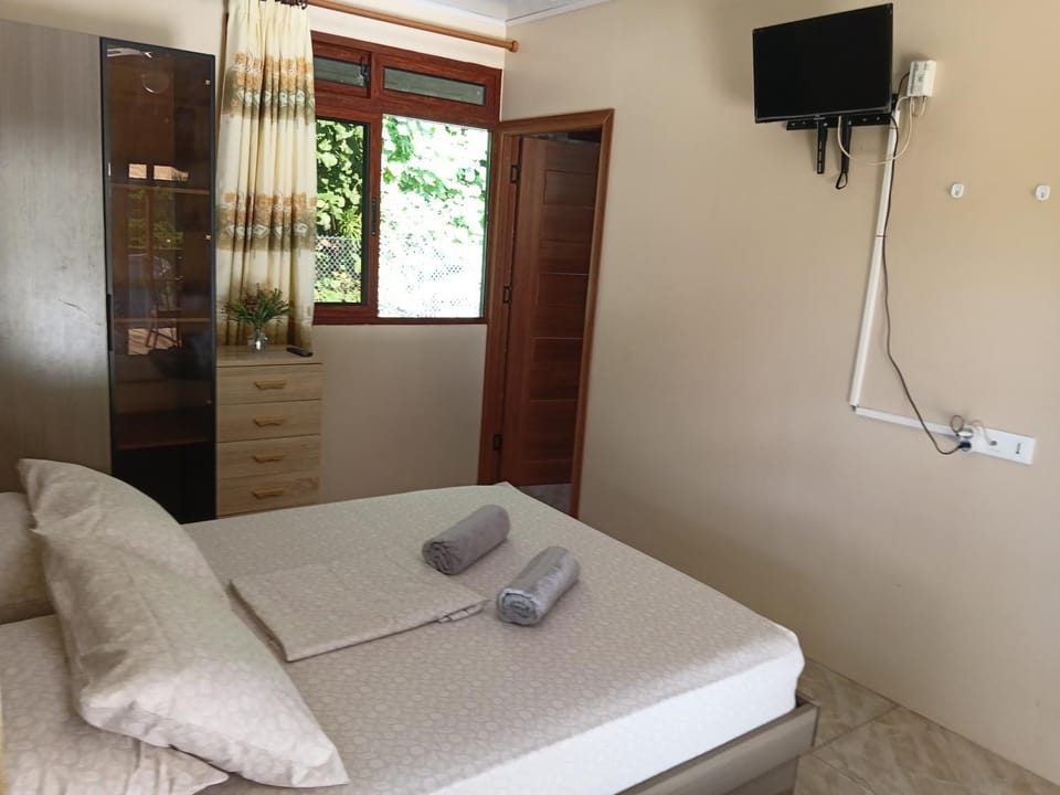 TV and multimedia, Photo of the whole room