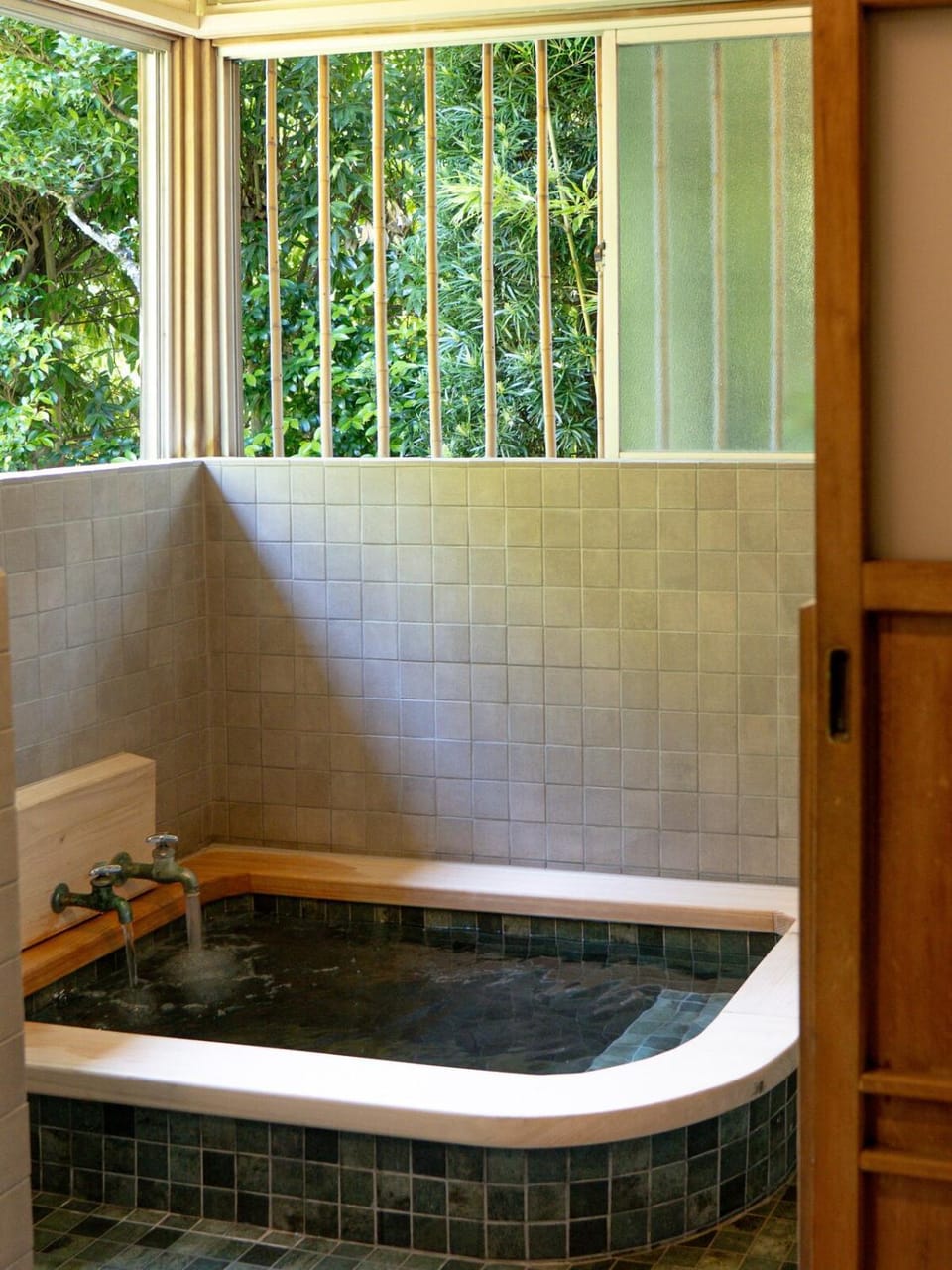 Hot Spring Bath, Hot Tub, Bathroom
