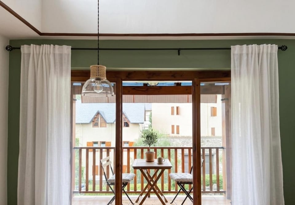 El Piso de Maëlle Apartment in Puigcerdà