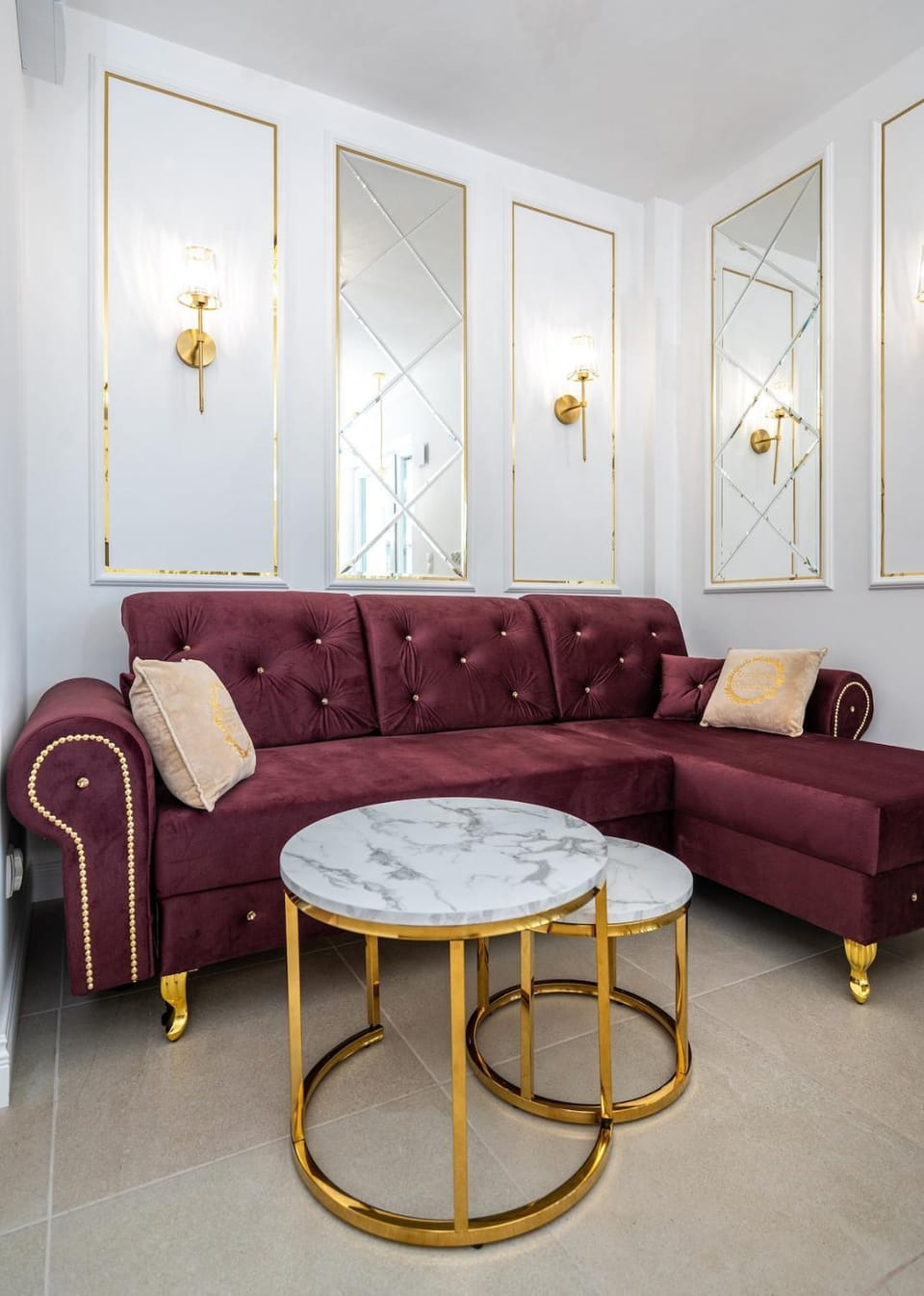 Living room, Seating area
