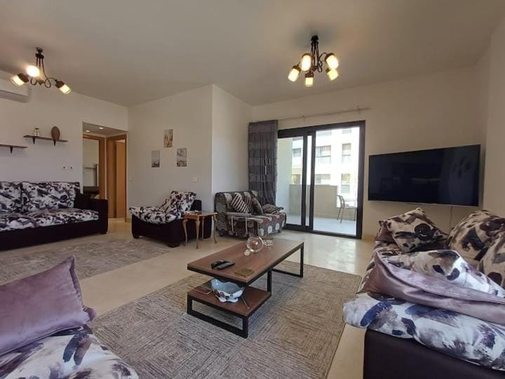 وحدة للإيجار بالكامل في الشروق 2 مصر Apartment in Cairo Governorate