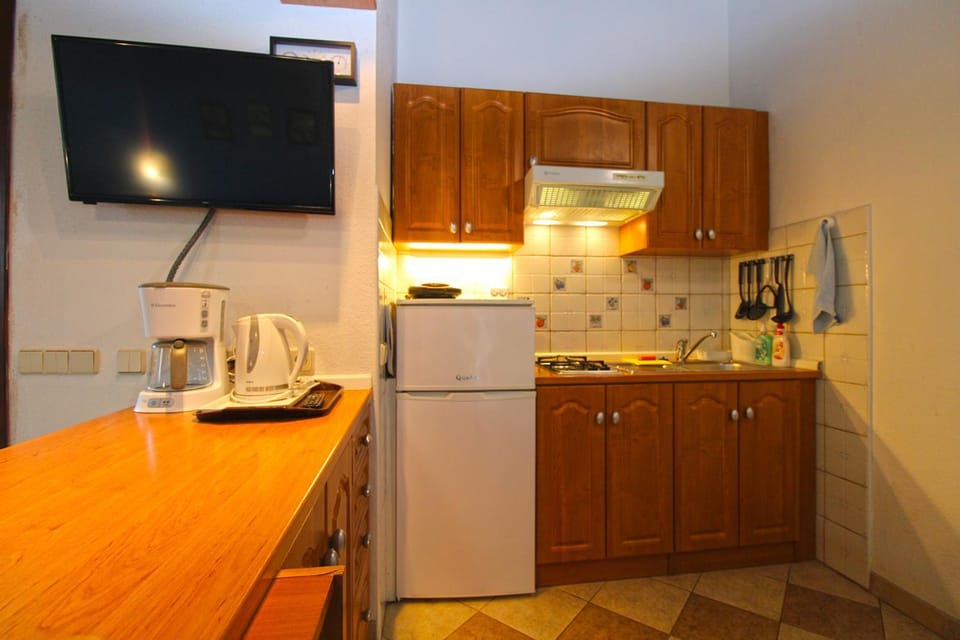 Apartments Vanja 2435 Apartment in Premantura