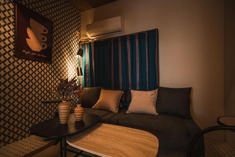 Living room, Seating area, air conditioner