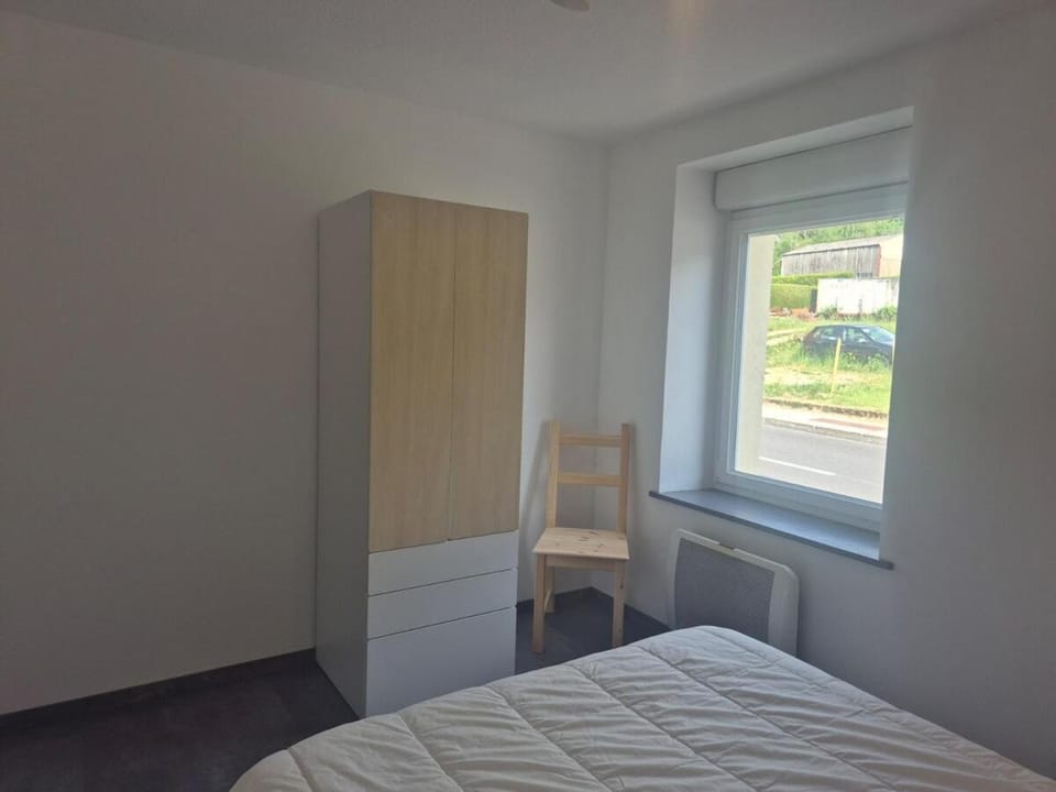 Bed, Bedroom, heating, wardrobe