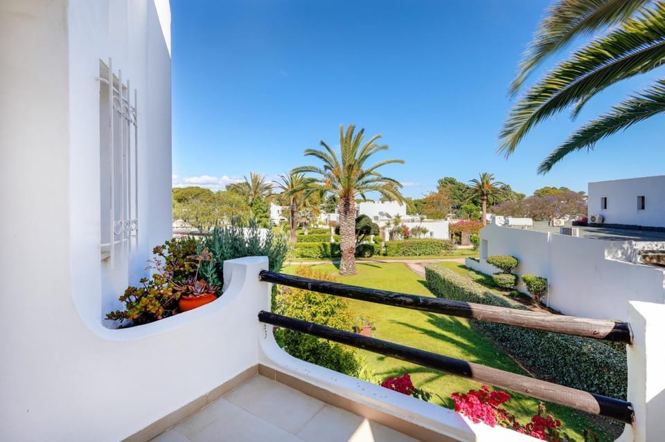 Garden, Garden view