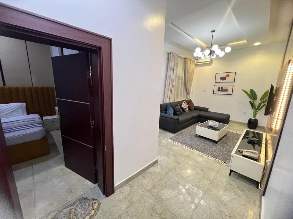 JAHI LUXURY 2 BEDROOM AND 1 BEDROOM APARTMENTs Apartment in Abuja