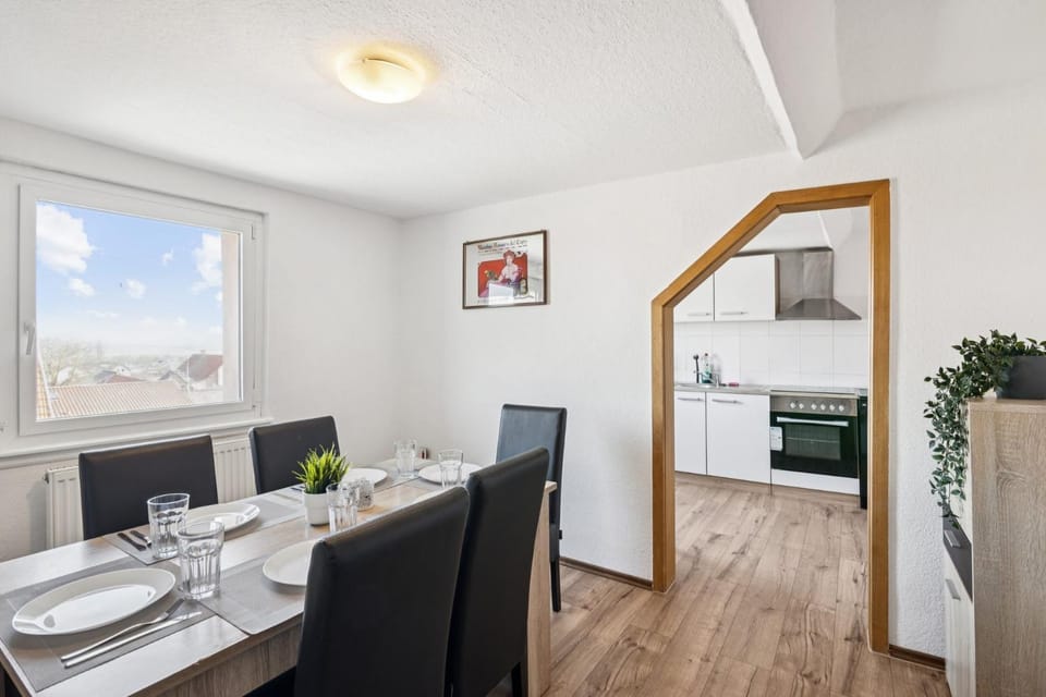 Living room, Dining area, heating