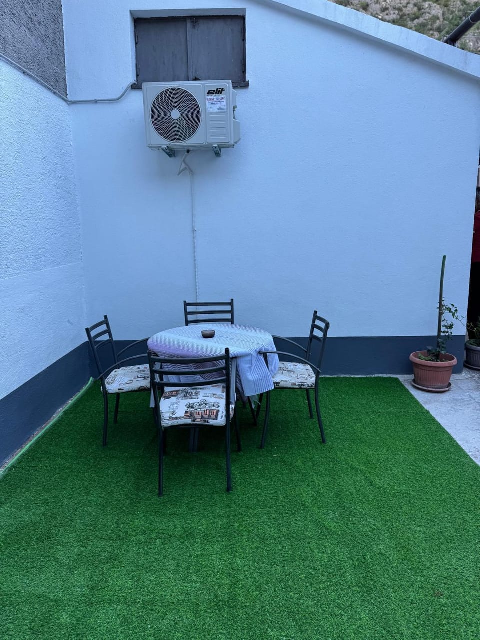 Seating area