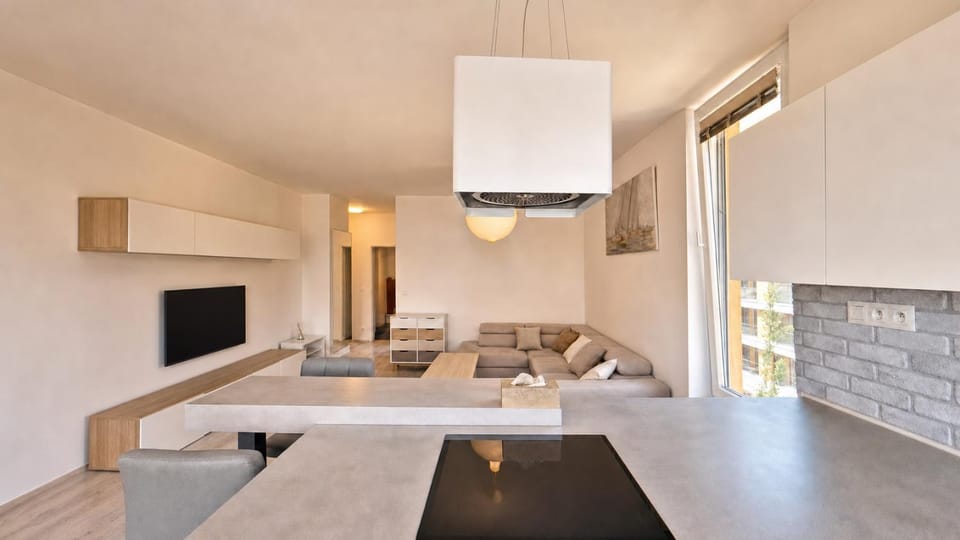 Modern 2BD Apt with Balcony, Fast Wi-Fi & Garage Apartment in Bratislava