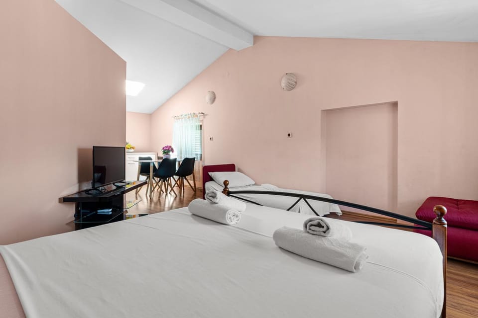 Bed, TV and multimedia