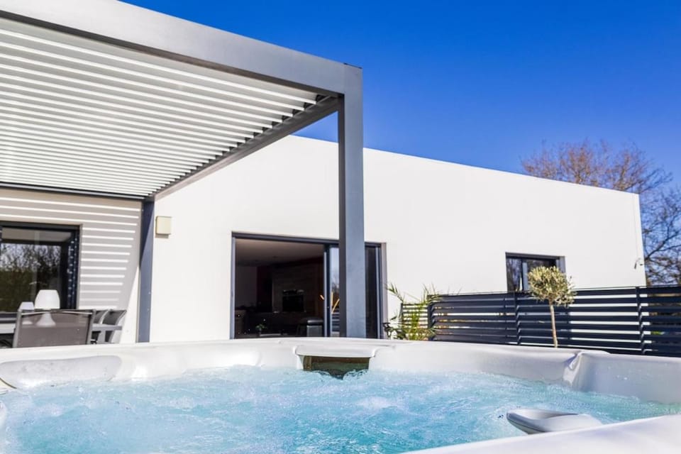 Magnifique Duplex avec Spa privé Apartment in La Rochelle