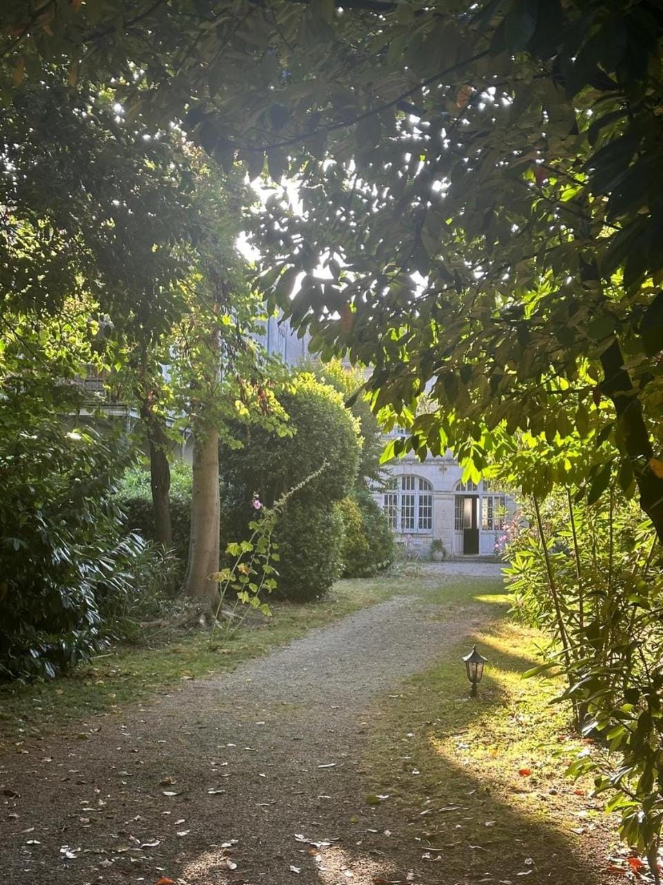 Sublime Hôtel Particulier • Jardin & Parking Privé Apartment in La Rochelle