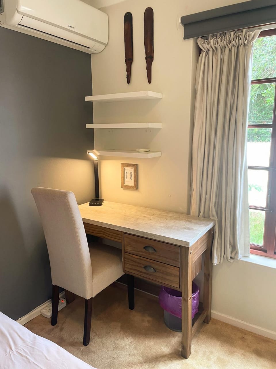 Bedroom, air conditioner