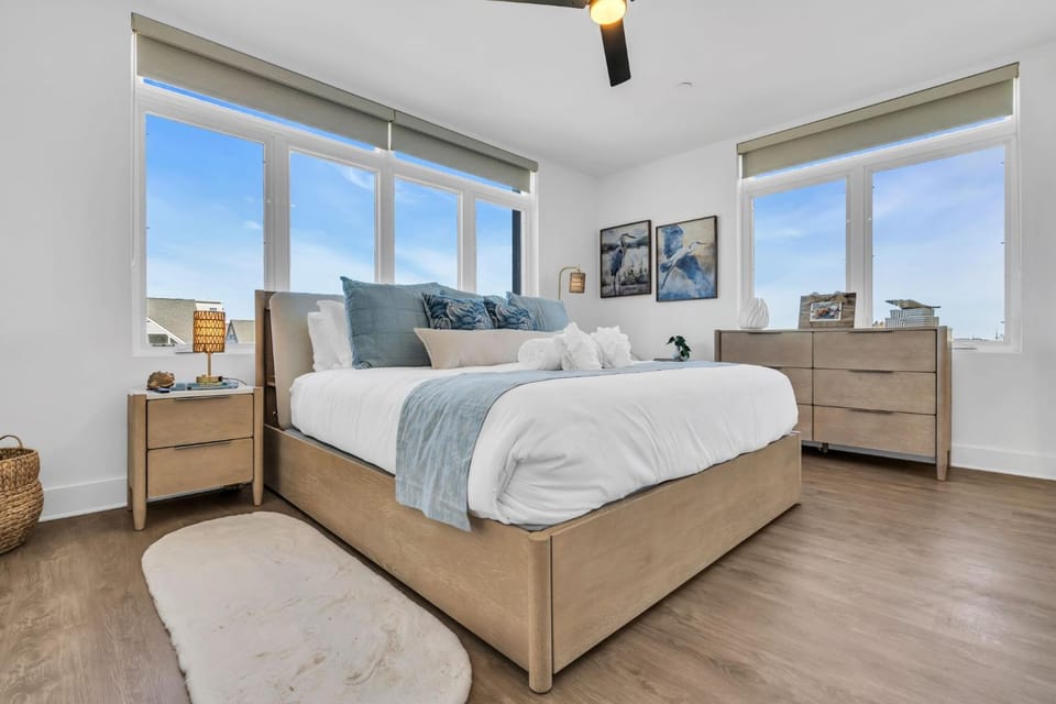 Bed, View (from property/room), Bedroom