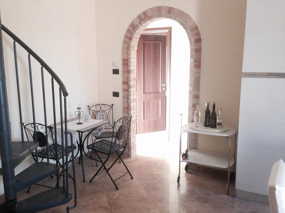 Living room, Photo of the whole room, Seating area