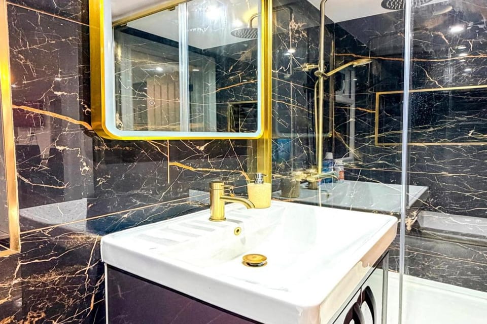 Shower, Bathroom