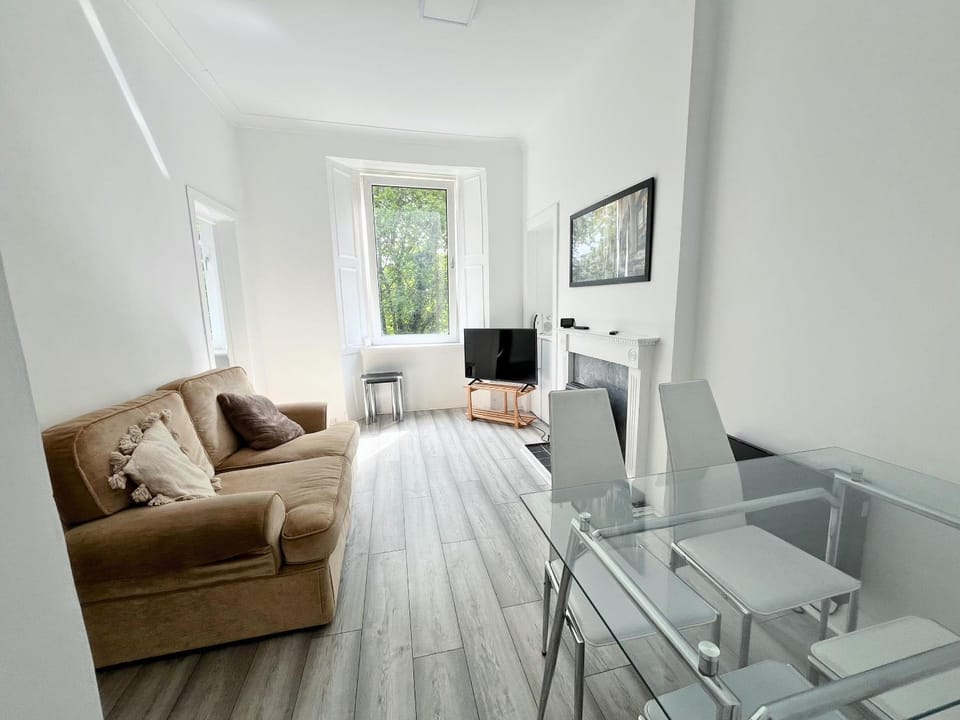 TV and multimedia, Seating area
