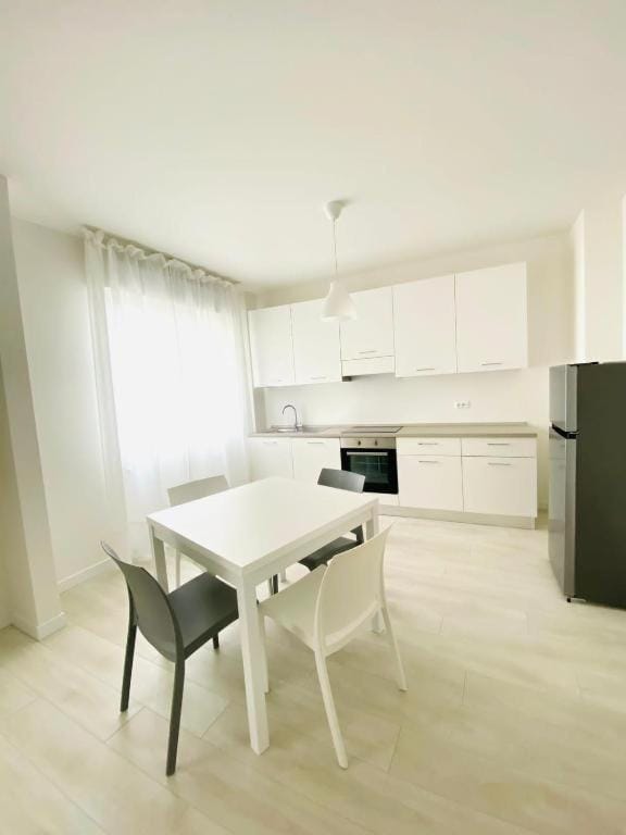 Maredena - Ampio e Centrale - Immobil Relax Apartment in Lido di Jesolo